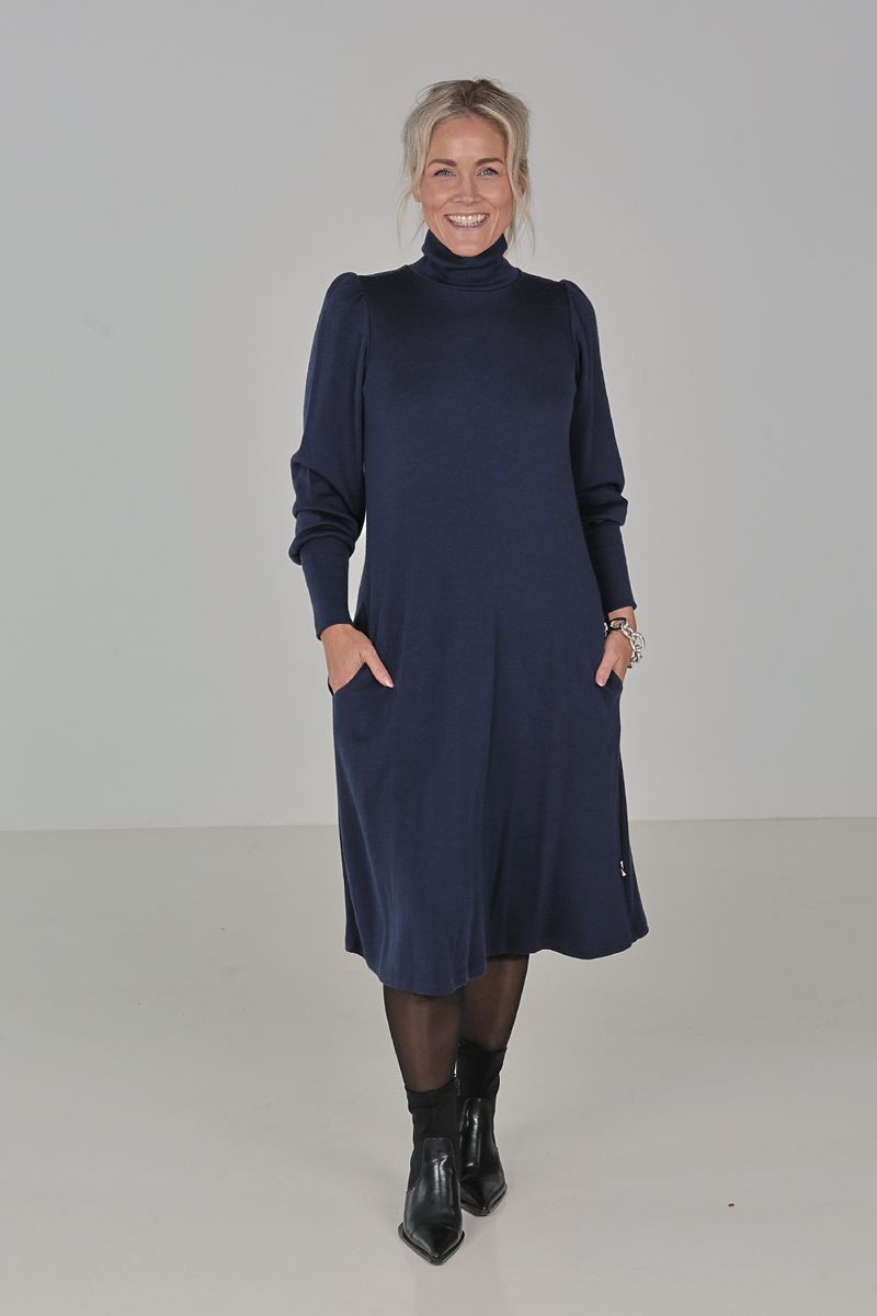 Milanda blå merinoull kjole